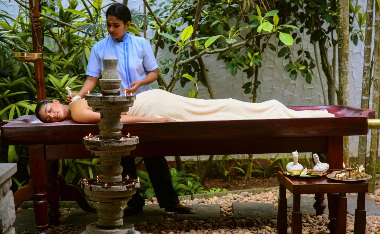 Niraamaya Wellness Retreats, Surya Samudra, Kovalam Luaran gambar