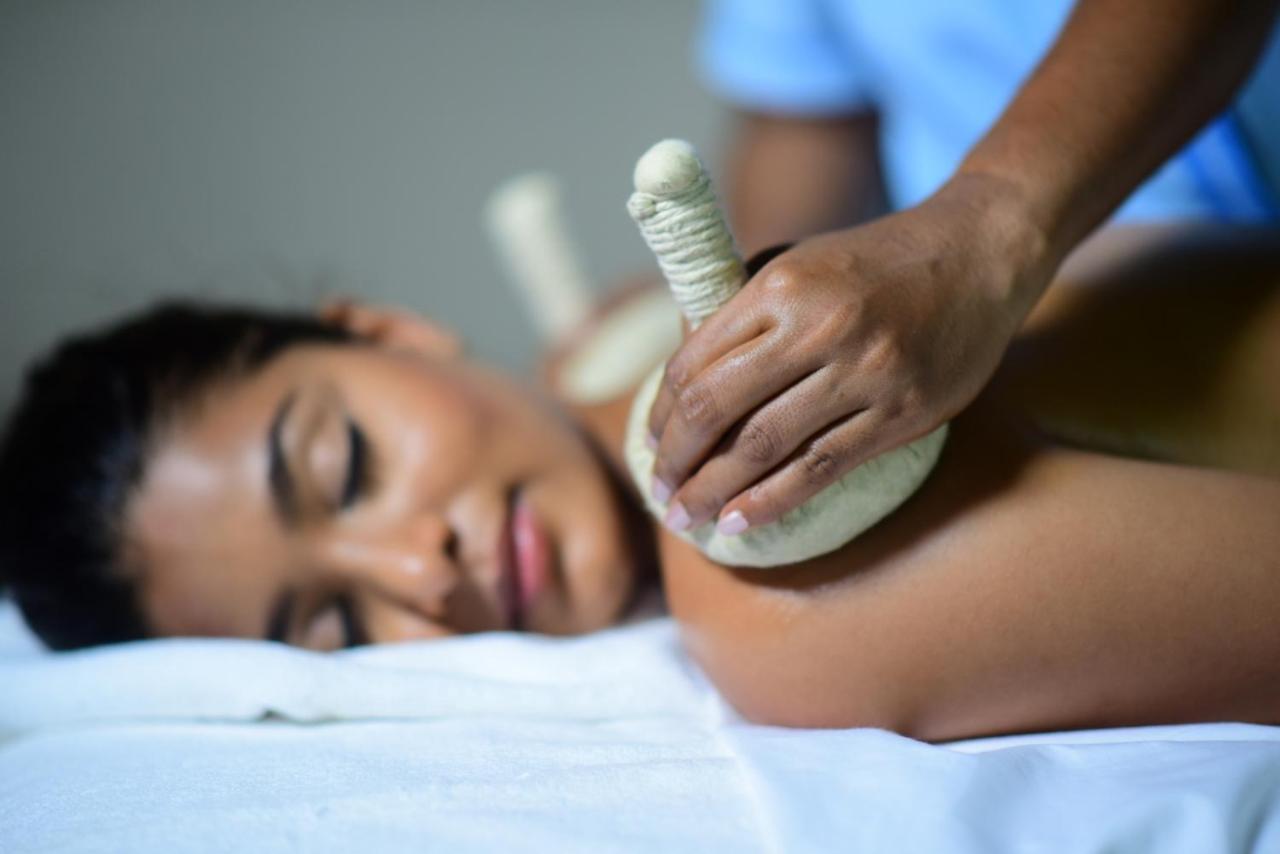 Niraamaya Wellness Retreats, Surya Samudra, Kovalam Luaran gambar